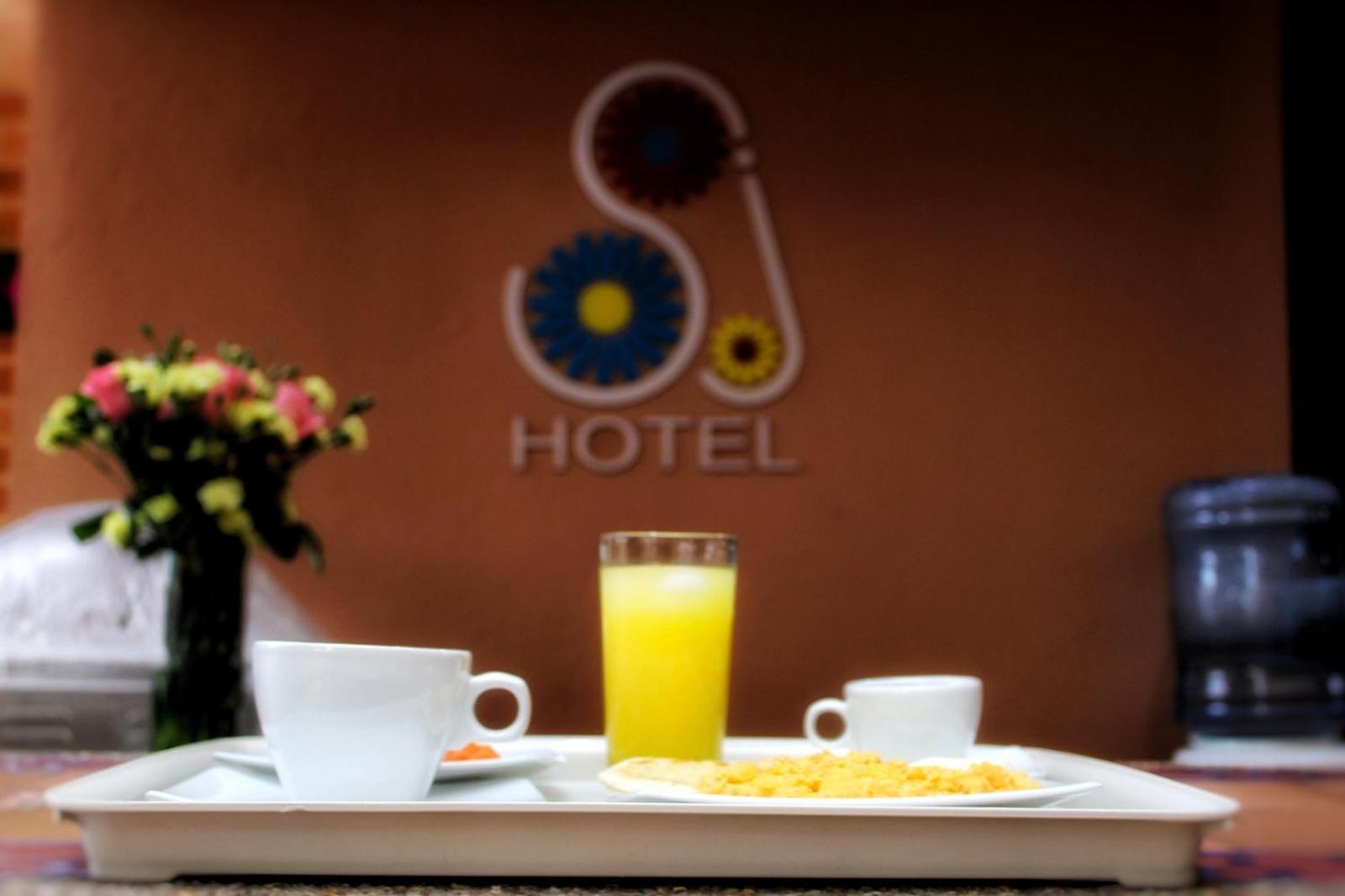 Hotel Sj Mosquera Esterno foto